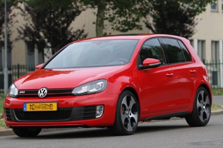 Volkswagen Golf 2.0 TSI GTI (2009)