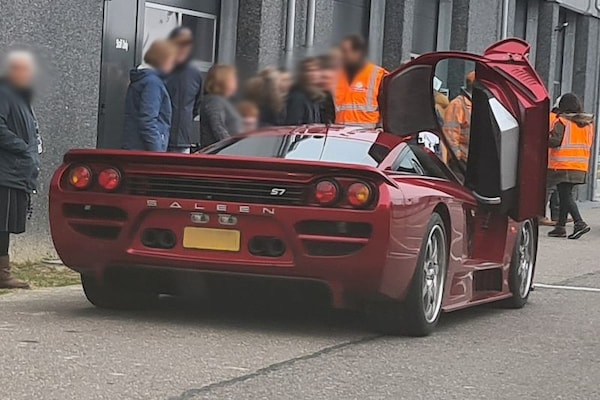 Saleen S7