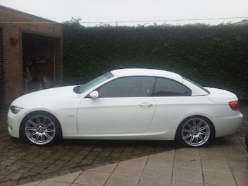 BMW 330i Cabrio High Executive (2007)