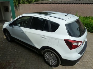 Suzuki S-Cross 1.6 Exclusive (2013)