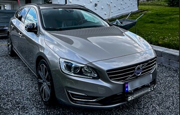 Volvo V60 D6 AWD Plugin-Hybrid Momentum (2015)
