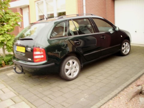 Skoda Fabia Combi 1.4 16V 75pk Elegance