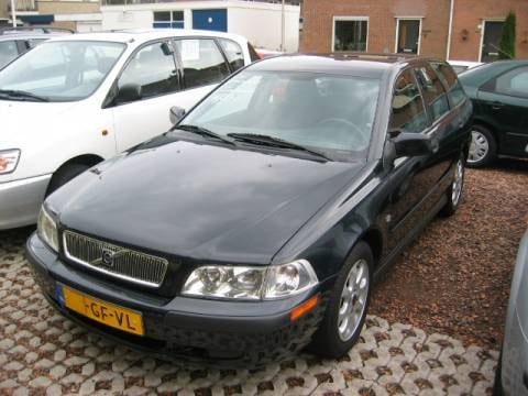 Volvo V40 1.9 D 102pk Europa (2000)