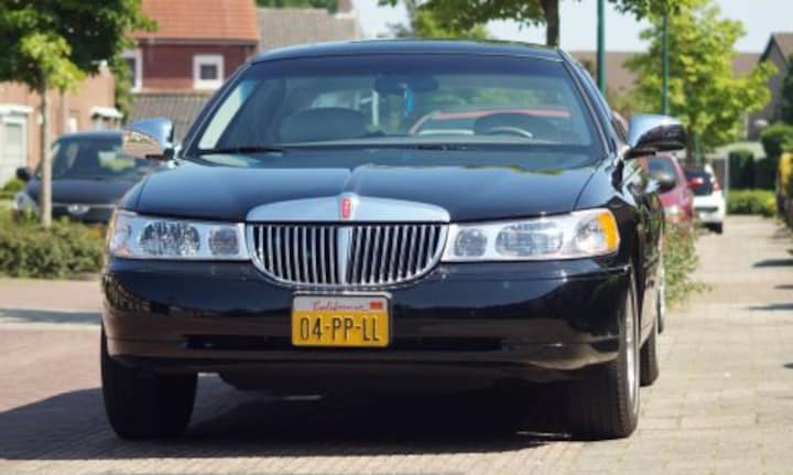 Lincoln Town Car (1999)