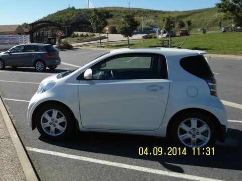 Toyota iQ 1.4 D-4D-F (2012)