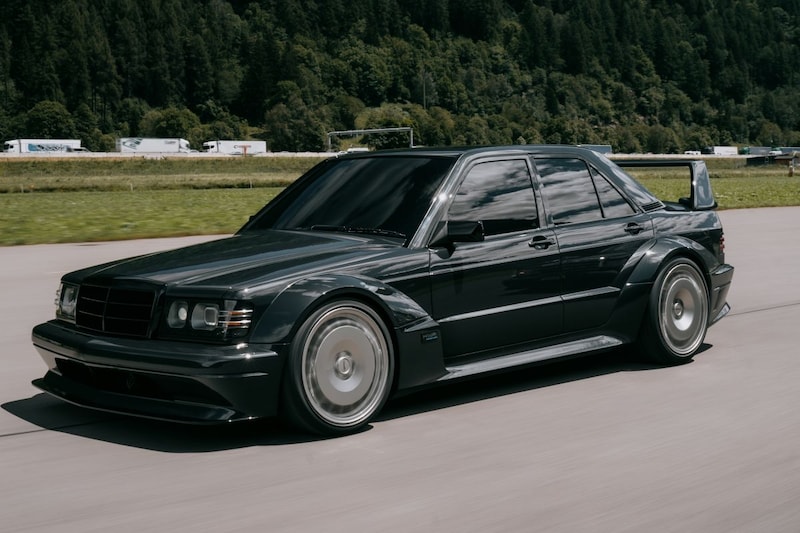 Waarom 190 EVO II-restomod HWA Evo jaren-negentigfans met babyboom-erfenis moet aanspreken