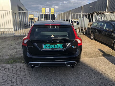 Volvo V60 T6 AWD R-Design