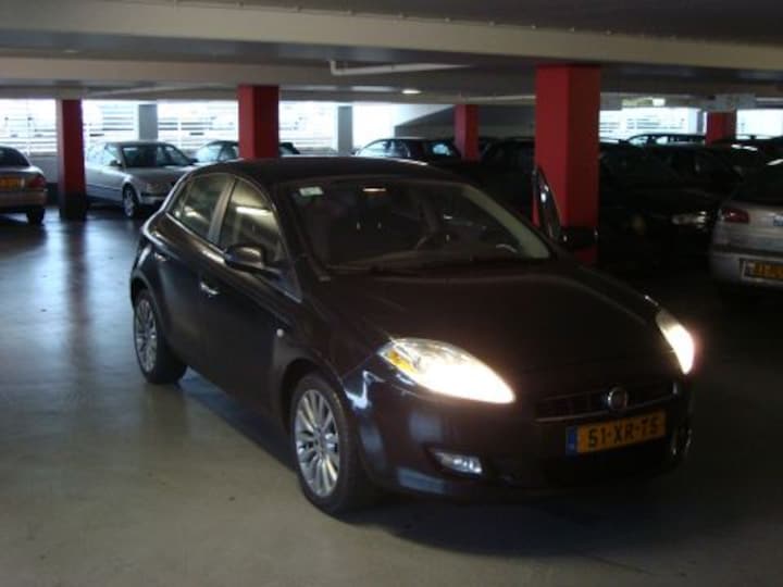 Fiat Bravo 1.9 16v Multijet 150 Emotion (2007)