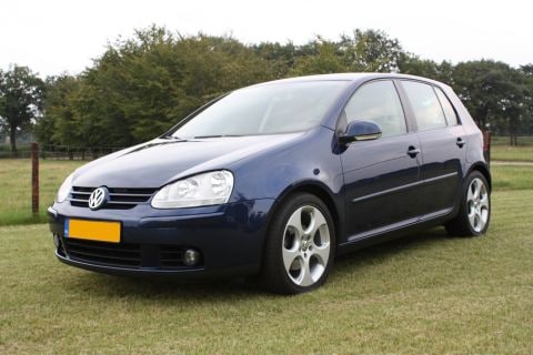 Volkswagen Golf 2.0 16V FSI Sportline (2004)