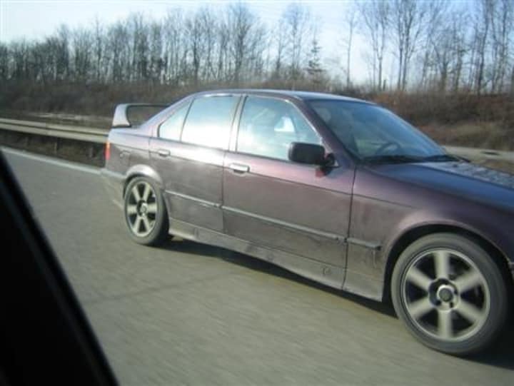 BMW 325i (1992)