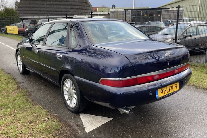 Ford Scorpio