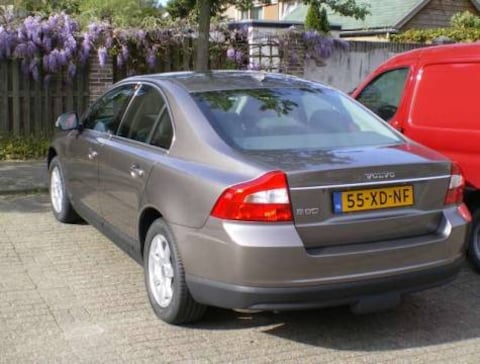 Volvo S80 2.4D Kinetic (2007)