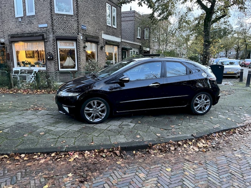 Honda Civic 1.8i-VTEC Style Mode (2010)