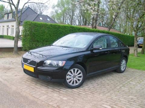 Volvo S40 2.0 D Momentum (2005)