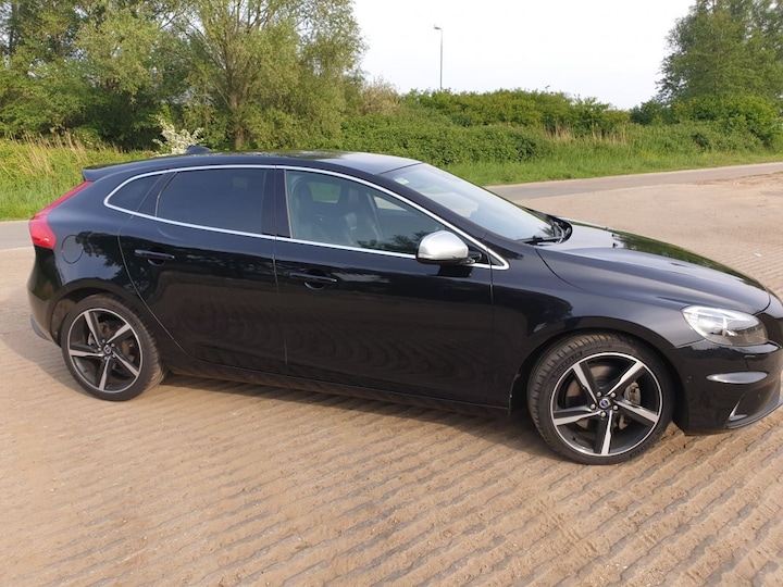 Volvo V40 T5 R-Design (2013)