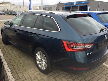 Skoda Superb Combi 1.6 TDI Greentech Style Businessline (2016)