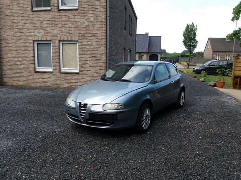 Alfa Romeo 147 1.9 JTD 115pk Progression