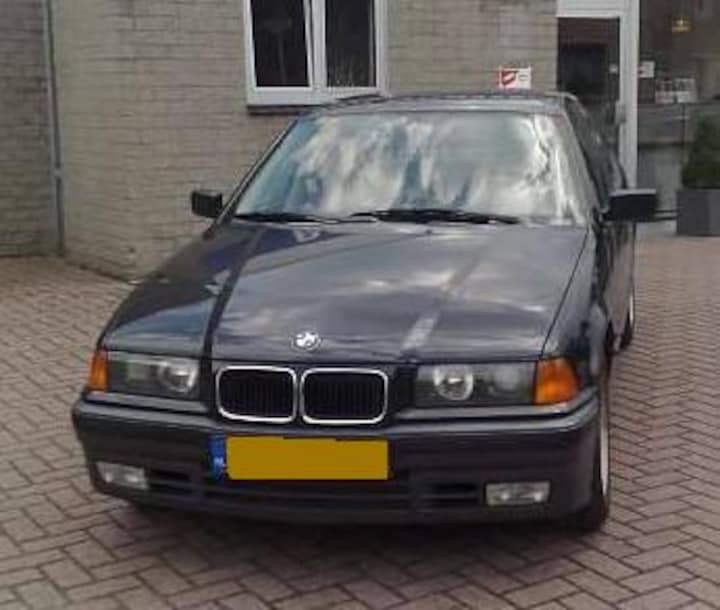 BMW 316iN (1994)