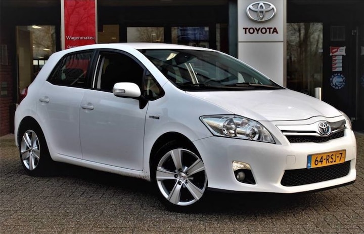 Toyota Auris 1.8 Full Hybrid Aspiration (2011)