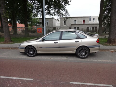 Renault Laguna RXT 3.0 V6-24V