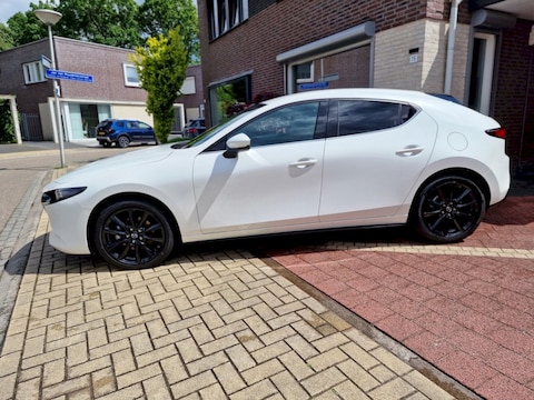 Mazda 3 e-SkyActiv X 2.0 186 Luxury