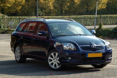 Toyota Avensis Wagon 2.0 D-4D-F Luna (2007)