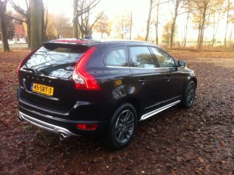 Volvo XC60 D3 R-Design (2011)