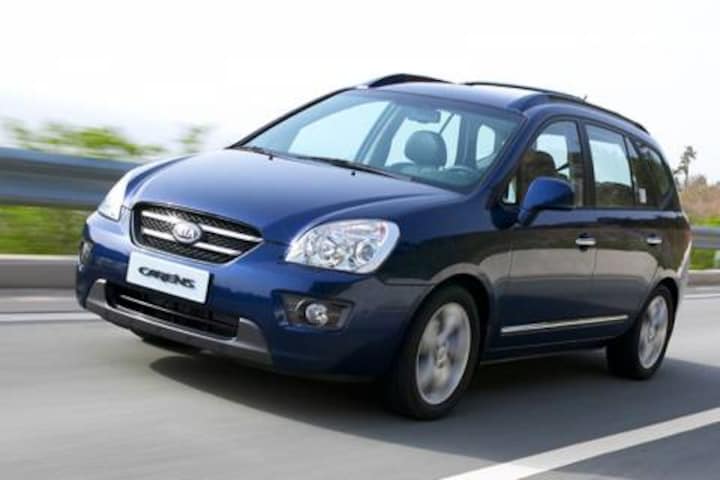 Kia Carens 2.0 CVVT X-ecutive (2007)