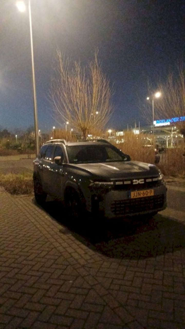 Dacia Bigster mild hybrid 140 Extreme (2025)