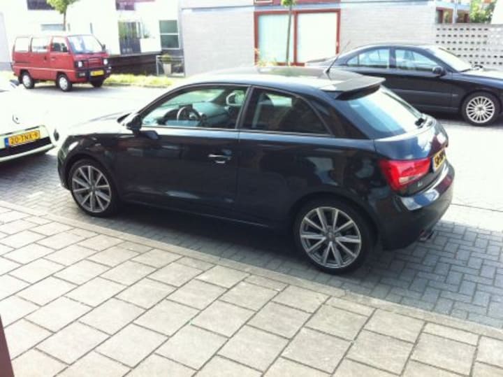 Audi A1 1.4 TFSI 119g Ambition Pro Line Business (2011)