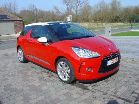 Citroën DS3 e-HDi 110 Sport Chic (2012)