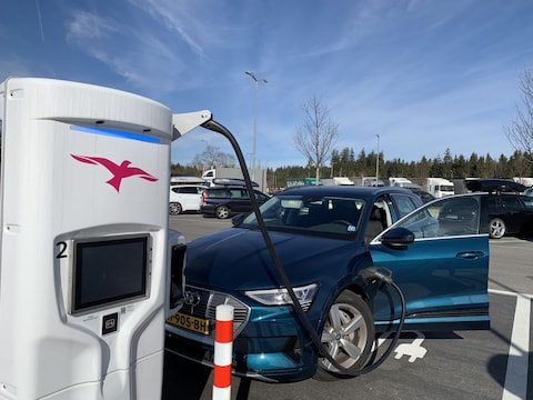 Audi e-tron 50 quattro Launch Edition Plus