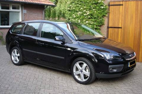 Ford Focus Wagon 2.0 16V Futura (2006)