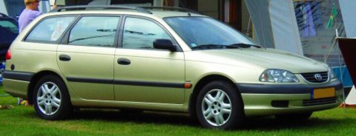 Toyota Avensis Wagon 1.6 16v VVT-i Linea Terra