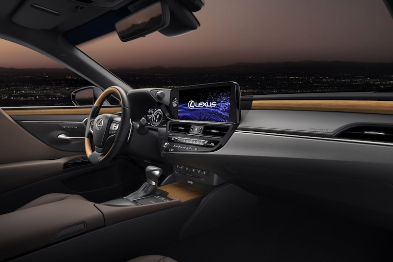 Lexus ES facelift
