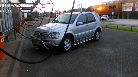 Mercedes-Benz ML 270 CDI (2003)