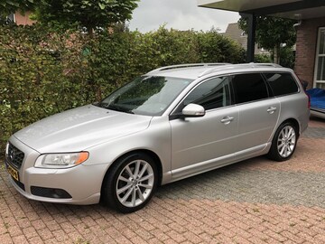 Volvo V70 D3 Summum (2011)