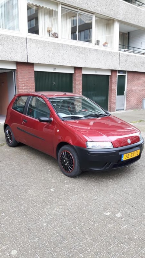 Fiat Punto 1.2 ELX (2002)