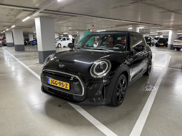 MINI Mini (2022)