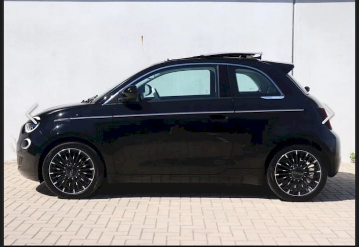 Fiat 500e 42kWh La Prima (2022)