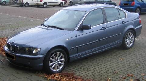 BMW 320i Executive (2003)