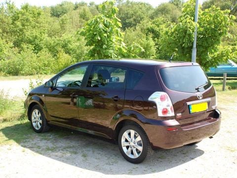 Toyota Verso 1.8 16v VVT-i Dynamic (2009)