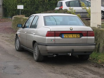 Alfa Romeo 155 2.5 TD S (1996)