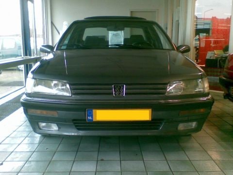 Peugeot 605 SLi (1990)