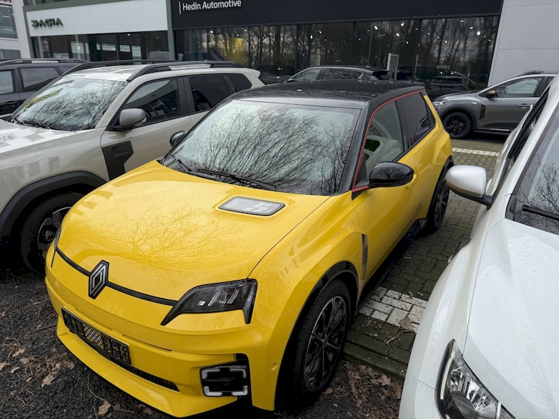Renault 5 E-TECH urban range iconic cinq (2025)