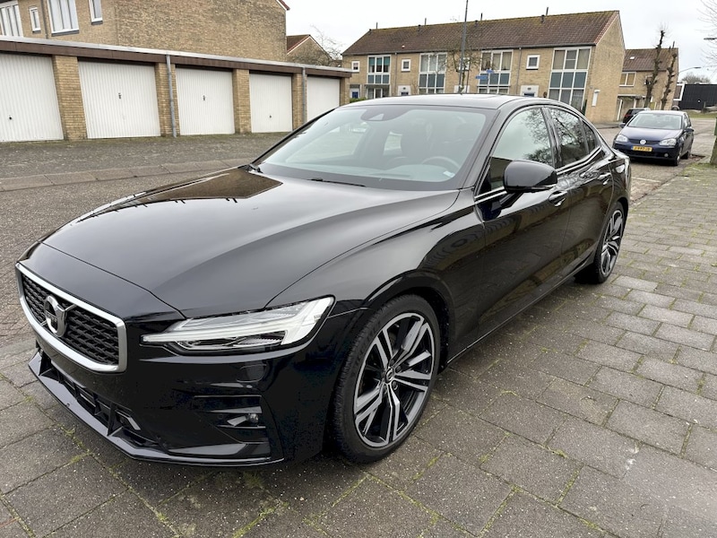 Volvo S60 T4 R-Design (2019)