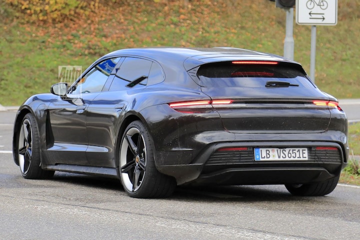 Porsche Taycan Cross Turismo