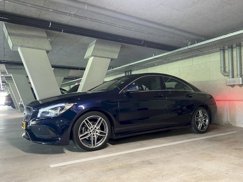 Mercedes-Benz CLA 180 Business Solution AMG (2018)