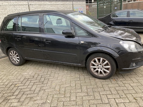 Opel Zafira 1.8 Essentia