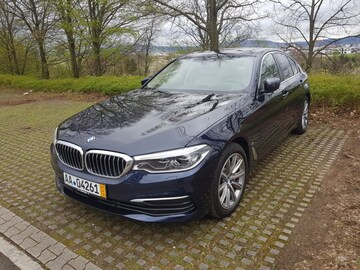 BMW 530e (2017)